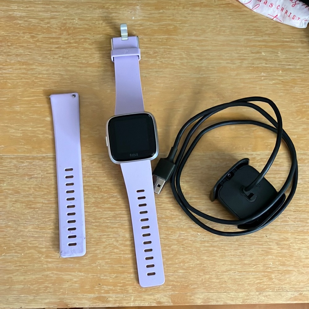 Versa lit Fit bit